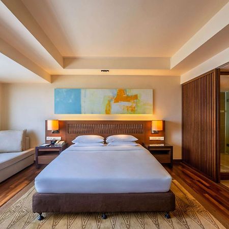 Отель Hyatt Regency Kinabalu Кота-Кинабалу Экстерьер фото