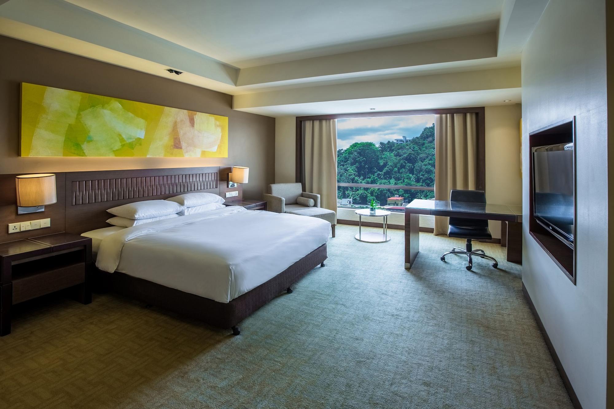 Отель Hyatt Regency Kinabalu Кота-Кинабалу Экстерьер фото