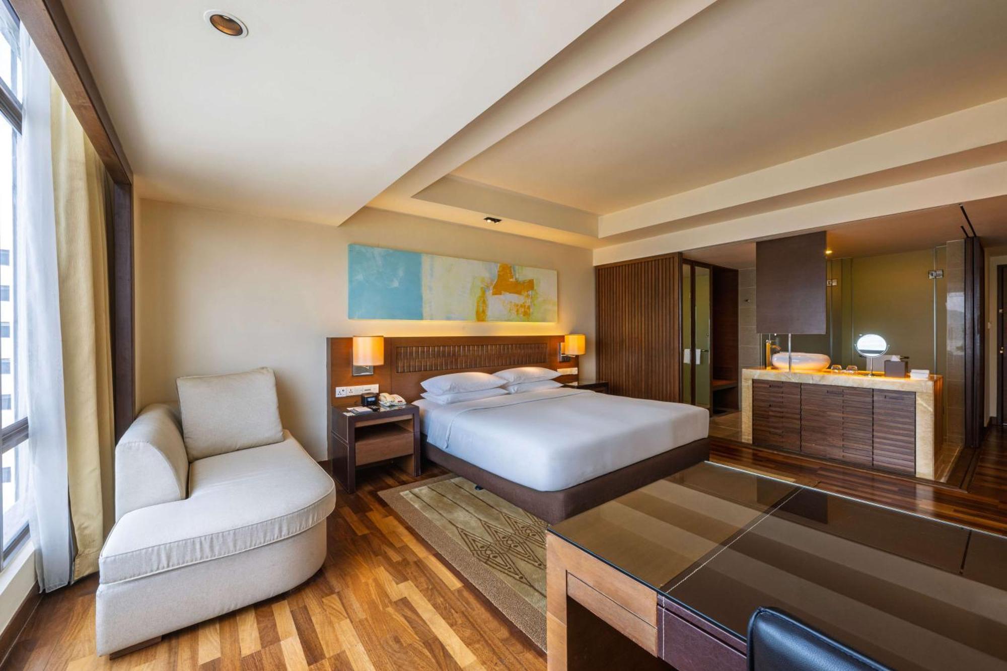 Отель Hyatt Regency Kinabalu Кота-Кинабалу Экстерьер фото