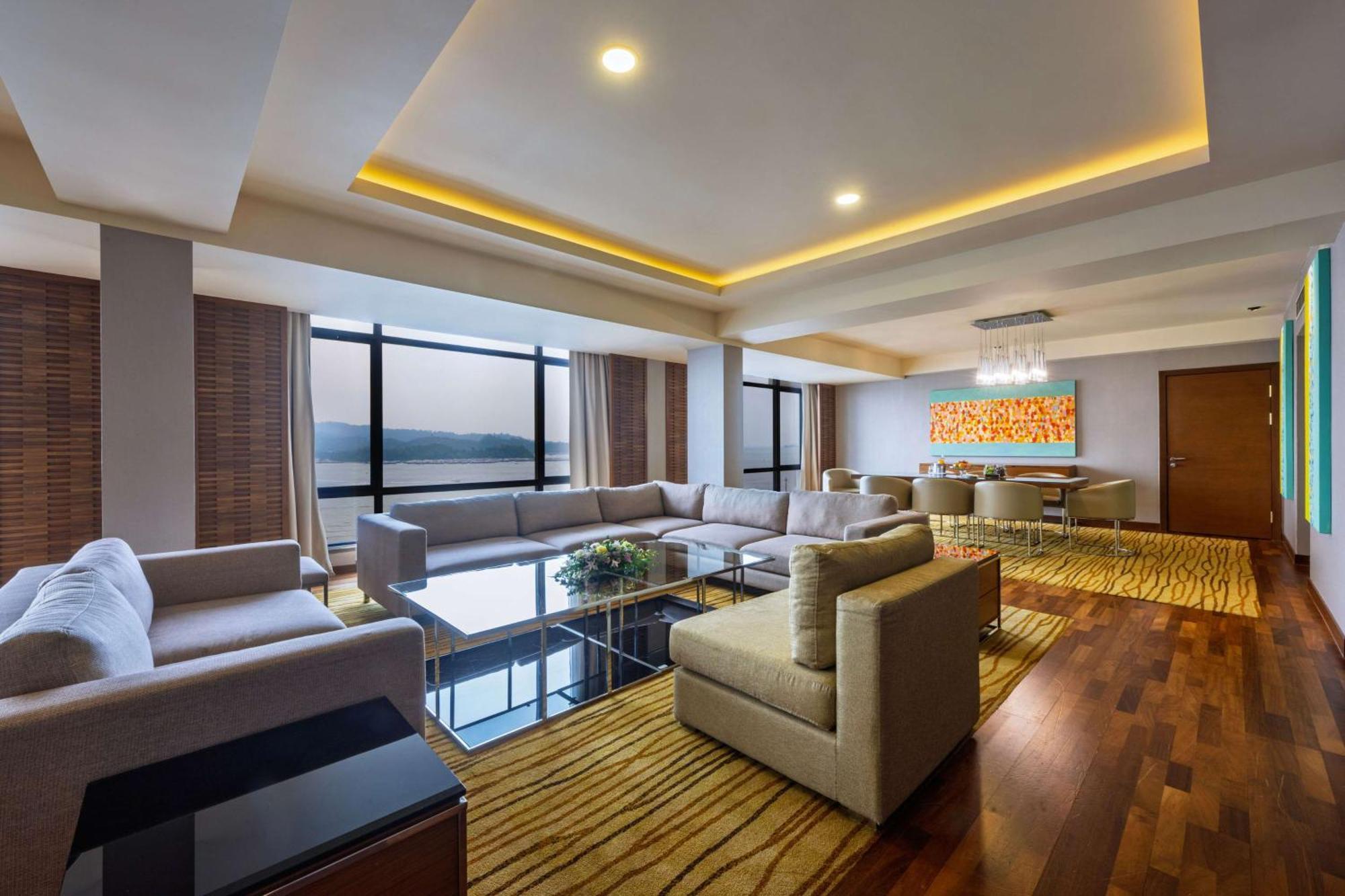 Отель Hyatt Regency Kinabalu Кота-Кинабалу Экстерьер фото